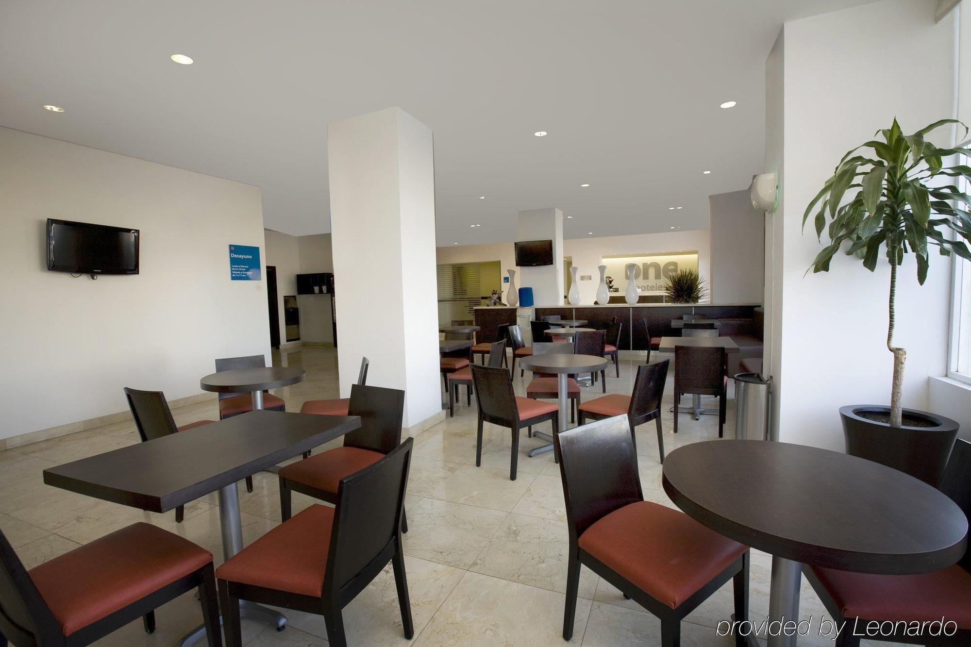 Hotel One Aguascalientes Sur Restaurace fotografie